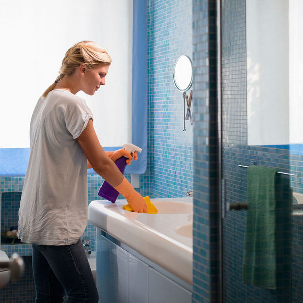 Get Your Home Guest-Ready: Holiday Cleaning Tips & Timeline